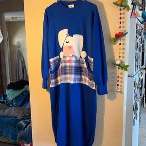 EUC VINTAGE Beth Michaels Leisurewear house night gown in royal blue with plaid
